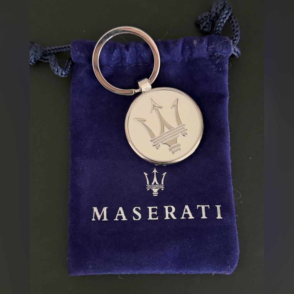 Silver Trident Keyring